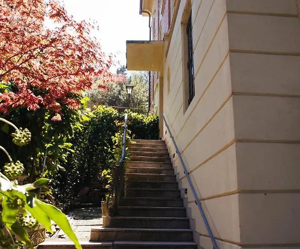 Ai Tre Cedri Bed & Breakfast 4*
